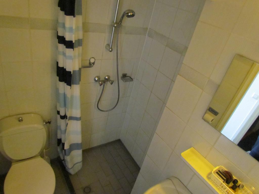 Hotel Cafe Woud Ден Хелдер Стая снимка